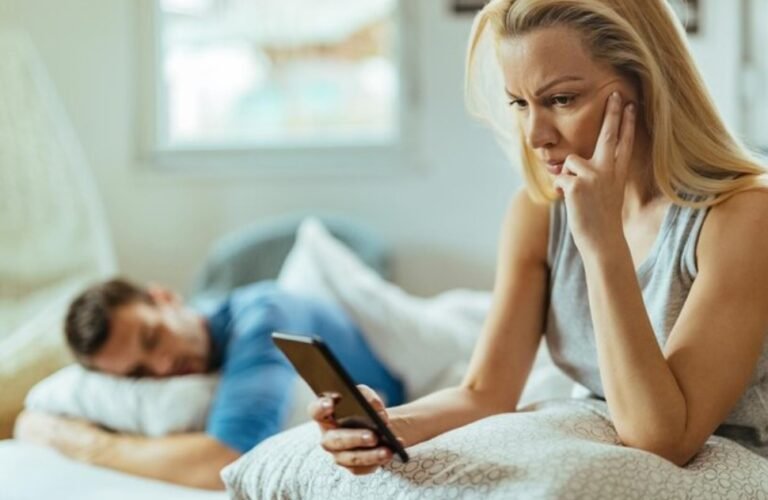 10-things-your-cheating-spouse-doesnt-want-you-to-know